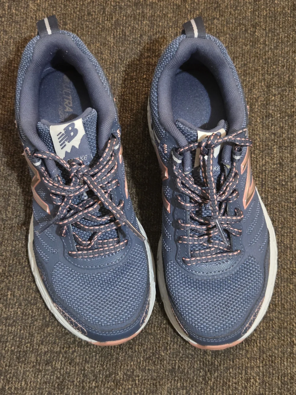 New Balance Women's Lonoke All-Terrain Running Shoes (WTLONRH1) Sz 6